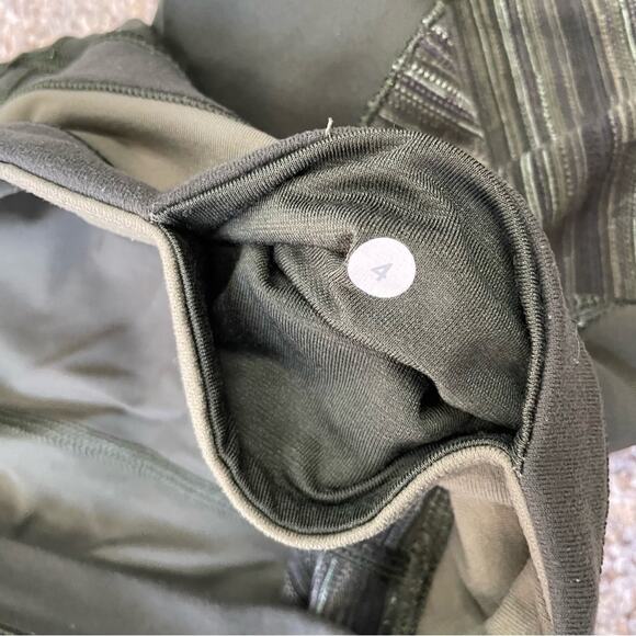 Lululemon Give Me Qi Leggings 4 Crop Activewear Athleisure - Picture 6 of 6